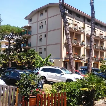 Hotel Aurora 3*